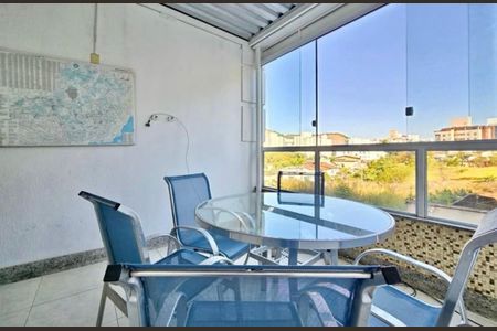 Apartamento à venda com 93m², 3 quartos e 1 vagaFoto 03