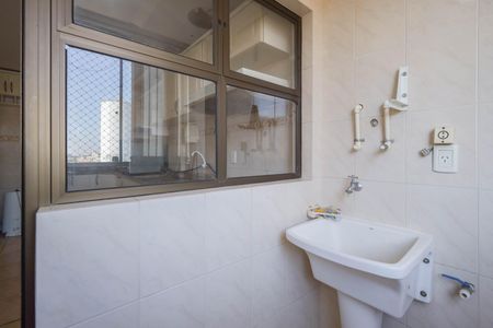 Apartamento à venda com 90m², 3 quartos e 2 vagasÁrea de Serviço