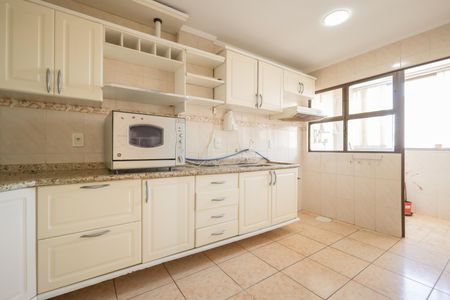 Apartamento à venda com 90m², 3 quartos e 2 vagasCozinha