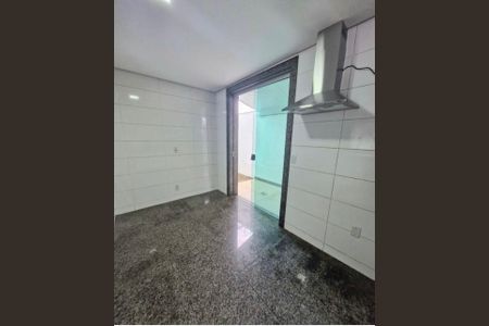 Foto 11 de casa à venda com 2 quartos, 72m² em Santa Terezinha, Belo Horizonte