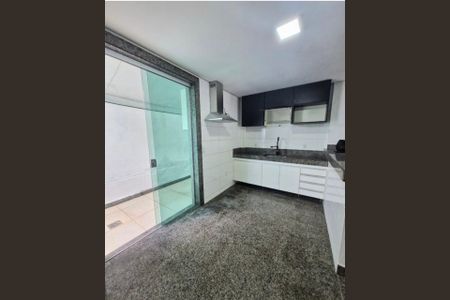 Foto 12 de casa à venda com 2 quartos, 72m² em Santa Terezinha, Belo Horizonte