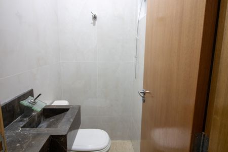 Casa à venda com 216m², 3 quartos e 2 vagas Casa à venda com 216m², 3 quartos e 2 vagasBanheiro 3