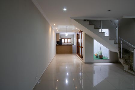 Casa à venda com 216m², 3 quartos e 2 vagas Casa à venda com 216m², 3 quartos e 2 vagasSala