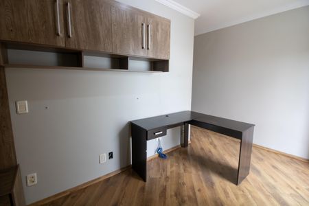 Casa à venda com 216m², 3 quartos e 2 vagas Casa à venda com 216m², 3 quartos e 2 vagasQuarto 3