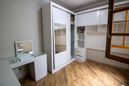 Casa à venda com 216m², 3 quartos e 2 vagas Casa à venda com 216m², 3 quartos e 2 vagasQuarto 2