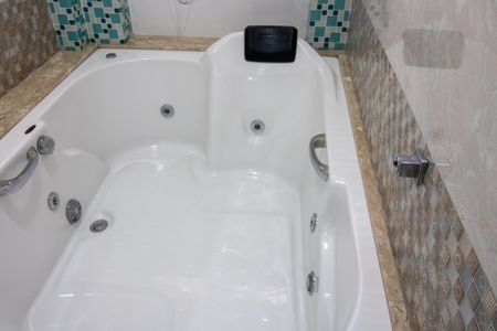 Casa à venda com 216m², 3 quartos e 2 vagas Casa à venda com 216m², 3 quartos e 2 vagasBanheiro Quarto 1