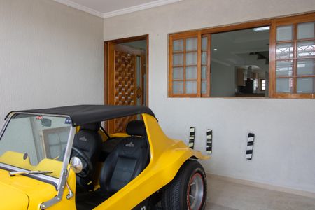 Casa à venda com 216m², 3 quartos e 2 vagas Casa à venda com 216m², 3 quartos e 2 vagasGaragem