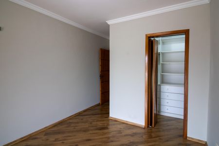 Casa à venda com 216m², 3 quartos e 2 vagas Casa à venda com 216m², 3 quartos e 2 vagasQuarto 1