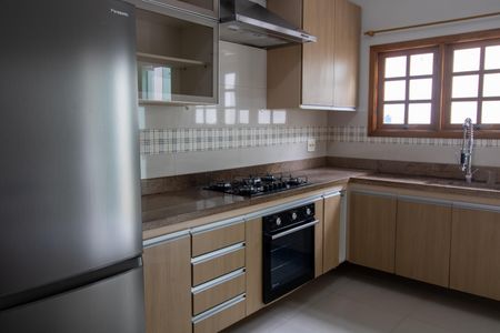 Casa à venda com 216m², 3 quartos e 2 vagas Casa à venda com 216m², 3 quartos e 2 vagasCozinha