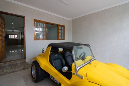 Casa à venda com 216m², 3 quartos e 2 vagas Casa à venda com 216m², 3 quartos e 2 vagasGaragem