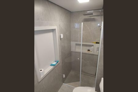 Apartamento para alugar com 65m², 2 quartos e 2 vagasBanheiro