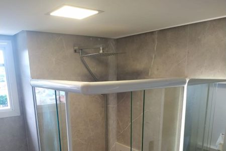 Apartamento para alugar com 65m², 2 quartos e 2 vagasBanheiro