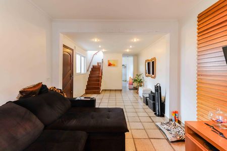 Casa à venda com 170m², 3 quartos e 5 vagas Casa à venda com 170m², 3 quartos e 5 vagasSala