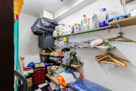 Casa à venda com 170m², 3 quartos e 5 vagas Casa à venda com 170m², 3 quartos e 5 vagasQuarto de Serviço