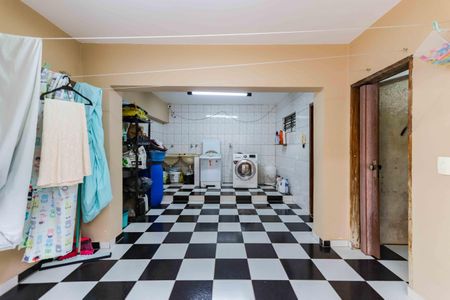Casa à venda com 170m², 3 quartos e 5 vagas Casa à venda com 170m², 3 quartos e 5 vagasLavanderia