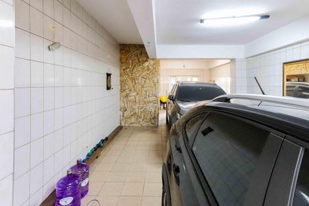 Casa à venda com 170m², 3 quartos e 5 vagas Casa à venda com 170m², 3 quartos e 5 vagasGaragem