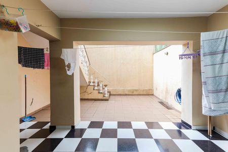 Casa à venda com 170m², 3 quartos e 5 vagas Casa à venda com 170m², 3 quartos e 5 vagasLavanderia