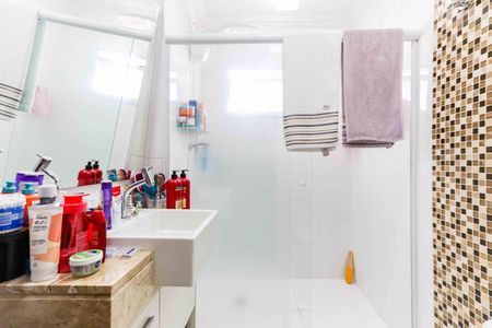 Casa à venda com 170m², 3 quartos e 5 vagas Casa à venda com 170m², 3 quartos e 5 vagasSuite 1