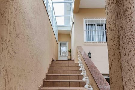 Casa à venda com 170m², 3 quartos e 5 vagas Casa à venda com 170m², 3 quartos e 5 vagasCorredor