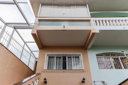 Casa à venda com 170m², 3 quartos e 5 vagas Casa à venda com 170m², 3 quartos e 5 vagasGaragem