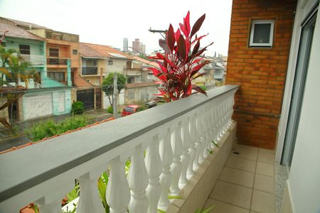 Casa à venda com 212m², 3 quartos e 3 vagasVaranda Suíte 1 e 2 