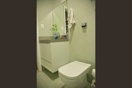 Casa à venda com 212m², 3 quartos e 3 vagasBanheiro Social 