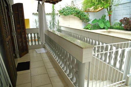 Casa à venda com 212m², 3 quartos e 3 vagasQuarto 3  - Varanda 