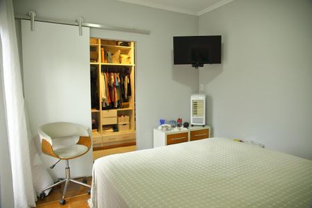 Casa à venda com 212m², 3 quartos e 3 vagasSuíte 1