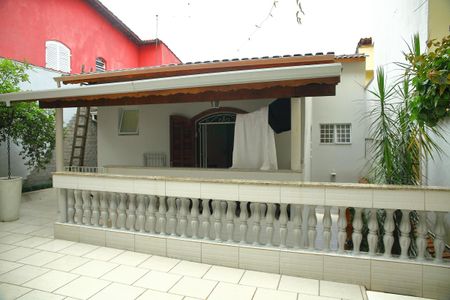 Casa à venda com 212m², 3 quartos e 3 vagasÁrea de convivência/ churrasqueira 