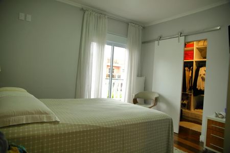 Casa à venda com 212m², 3 quartos e 3 vagasSuíte 1