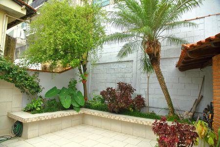 Casa à venda com 212m², 3 quartos e 3 vagasÁrea de convivência/ churrasqueira 