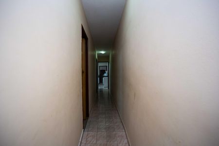 Casa à venda com 94m², 4 quartos e sem vagaCorredor