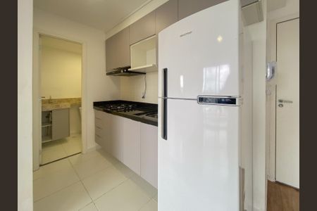 cozinha de apartamento para alugar com 1 quarto, 31m² em Butantã, São Paulo