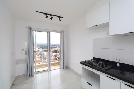 Sala / Cozinha  de apartamento para alugar com 1 quarto, 29m² em Parque Vitoria, São Paulo