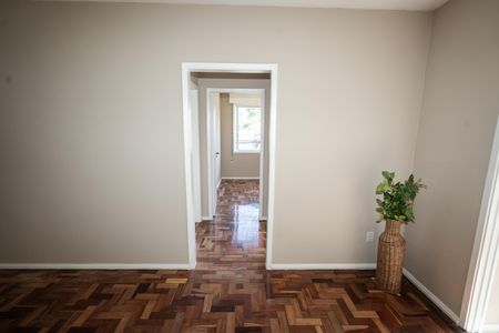 Sala de apartamento para alugar com 2 quartos, 85m² em Pque São Sebastião, Porto Alegre