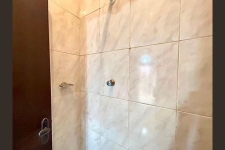 Casa à venda com 269m², 3 quartos e 2 vagas Casa à venda com 269m², 3 quartos e 2 vagasBanheiro 2