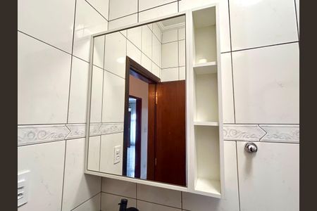 Casa à venda com 269m², 3 quartos e 2 vagas Casa à venda com 269m², 3 quartos e 2 vagasBanheiro 1