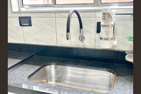 Casa à venda com 269m², 3 quartos e 2 vagas Casa à venda com 269m², 3 quartos e 2 vagasCozinha