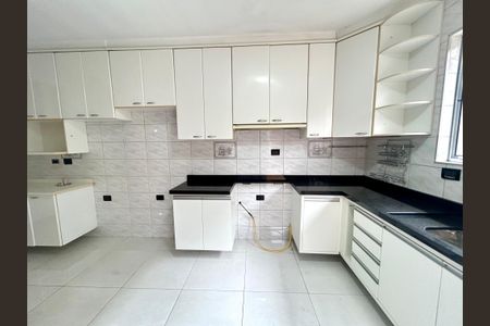 Casa à venda com 269m², 3 quartos e 2 vagas Casa à venda com 269m², 3 quartos e 2 vagasCozinha