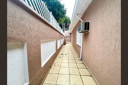 Casa à venda com 269m², 3 quartos e 2 vagas Casa à venda com 269m², 3 quartos e 2 vagasQuintal