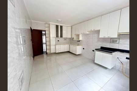 Casa à venda com 269m², 3 quartos e 2 vagas Casa à venda com 269m², 3 quartos e 2 vagasCozinha