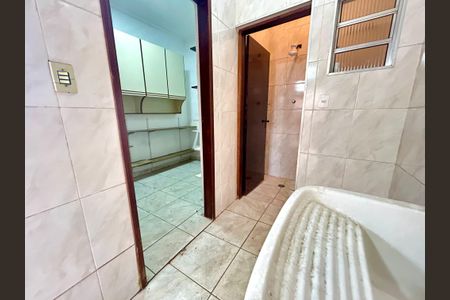 Casa à venda com 269m², 3 quartos e 2 vagas Casa à venda com 269m², 3 quartos e 2 vagasÁrea de Serviço