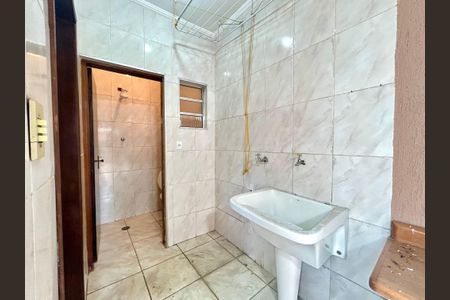 Casa à venda com 269m², 3 quartos e 2 vagas Casa à venda com 269m², 3 quartos e 2 vagasÁrea de Serviço