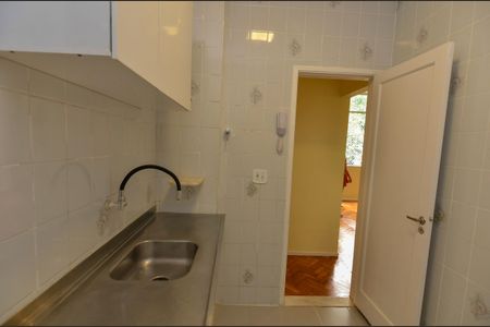 Apartamento para alugar com 67m², 2 quartos e 1 vagaCozinha