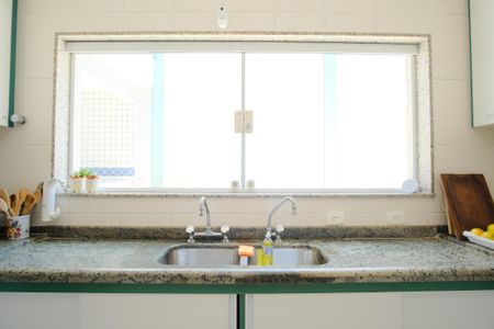 Casa para alugar com 280m², 6 quartos e 12 vagasCasa 1 Cozinha