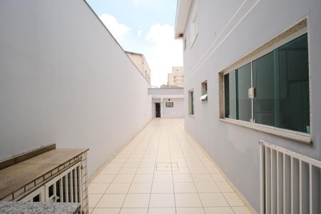 Casa para alugar com 280m², 6 quartos e 12 vagasQuintal