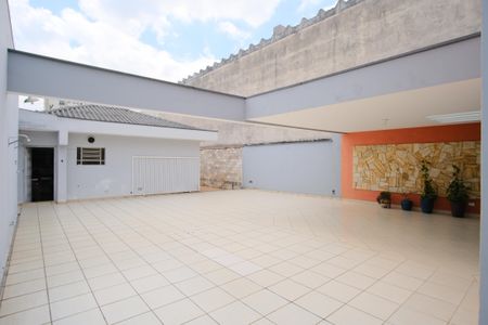 Casa para alugar com 280m², 6 quartos e 12 vagasQuintal