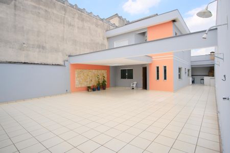 Casa para alugar com 280m², 6 quartos e 12 vagasQuintal