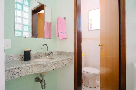 Casa para alugar com 280m², 6 quartos e 12 vagasCasa 1 Lavabo