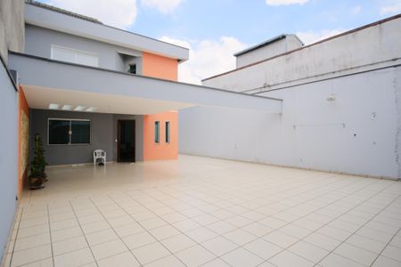 Casa para alugar com 280m², 6 quartos e 12 vagasQuintal